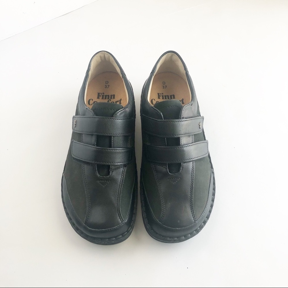 Finn Comfort women’s oxfords
